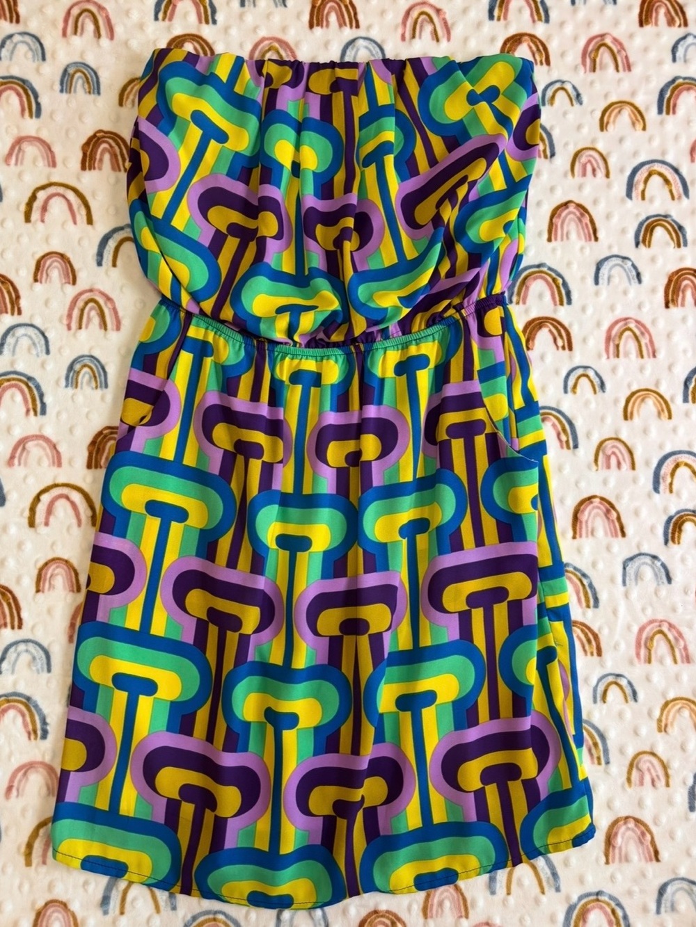 Peach Love Cream Women’s Strapless Retro Geometric Dress in Mardi Gras colors